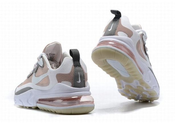 Les baskets Nike Air Max 270 Femme se démarquent par leur esthétique futuriste et leur technologie innovante.