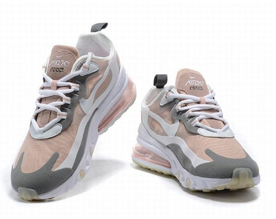 Les baskets Nike Air Max 270 Femme se démarquent par leur esthétique futuriste et leur technologie innovante.