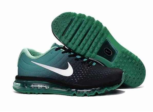 Les baskets Nike Air Max 2017 sont des pièces maîtresses de la mode. Avec un look décontractée