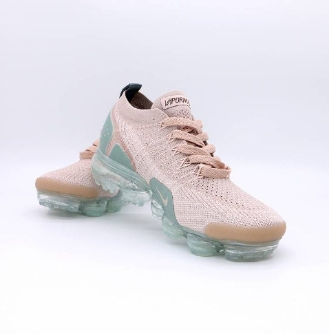 Nike Air VaporMax Flyknit 2.0 "Particle Beige & Smokey Muave"
Women