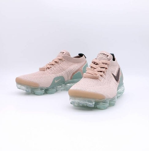 Nike Air VaporMax Flyknit 2.0 "Particle Beige & Smokey Muave"
Women