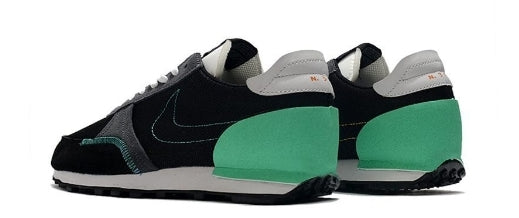 Nike Daybreak Type N.354
Women