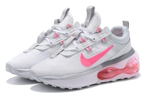 Les baskets Nike Air Max 2021 Femme représentent une évolution marquante dans l'univers des sneakers, illustrant l'engagement continu de Nike à allier style, innovation et performance.