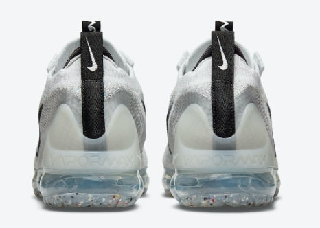 Nike Air VaporMax 2021 " White Black Metallic Silver
" Femme