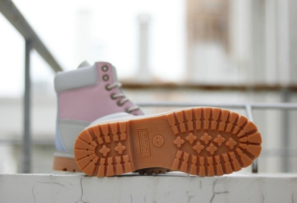 les baskets, bottes Timberland Femme sont un témoignage de l'engagement de Timberland à combiner style et durabilité.