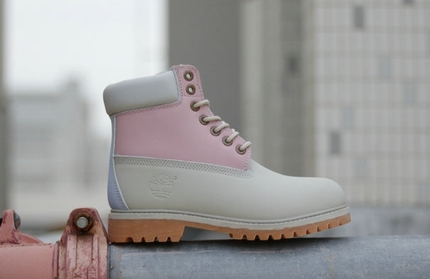 les baskets, bottes Timberland Femme sont un témoignage de l'engagement de Timberland à combiner style et durabilité.