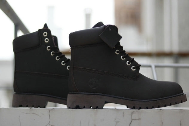 les baskets, bottes Timberland Femme sont un témoignage de l'engagement de Timberland à combiner style et durabilité.