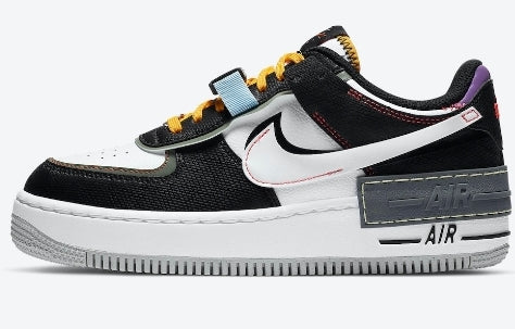 Les Nike Air Force 1 Shadow Femme sont disponibles dans une gamme de coloris variés pour s'adapter à tous les styles.