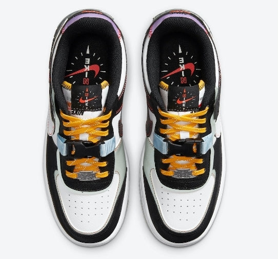 Les Nike Air Force 1 Shadow Femme sont disponibles dans une gamme de coloris variés pour s'adapter à tous les styles.