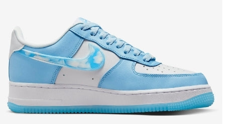 Premièrement : Les baskets Nike Air Force 1 femme sont bien plus qu’une simple paire de baskets – elles incarnent un style légendaire, un confort exceptionnel et une polyvalence inégalée.