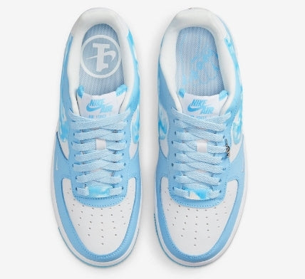 Premièrement : Les baskets Nike Air Force 1 femme sont bien plus qu’une simple paire de baskets – elles incarnent un style légendaire, un confort exceptionnel et une polyvalence inégalée.