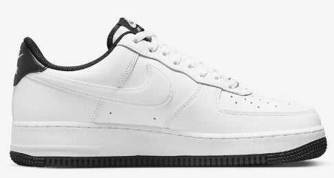 Premièrement : Les baskets Nike Air Force 1 Low femme incarnent l’alliance parfaite entre style intemporel et innovation technique.