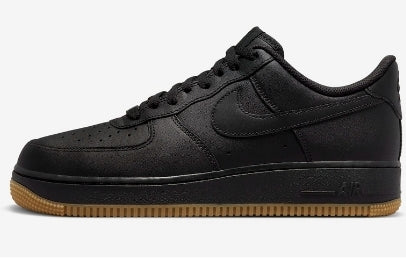 Premièrement : Les baskets Nike Air Force 1 Low femme incarnent l’alliance parfaite entre style intemporel et innovation technique.