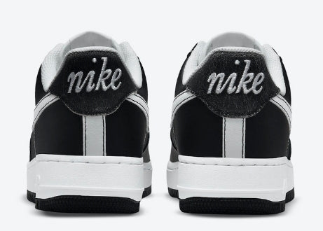 Premièrement : Les baskets Nike Air Force 1 Low femme incarnent l’alliance parfaite entre style intemporel et innovation technique.