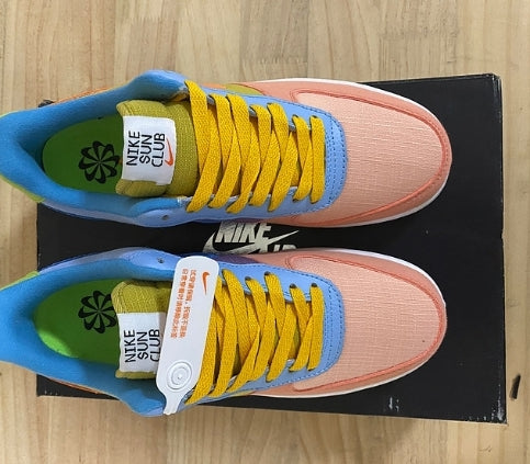 Premièrement : Les baskets Nike Air Force 1 femme sont bien plus qu’une simple paire de baskets – elles incarnent un style légendaire, un confort exceptionnel et une polyvalence inégalée.