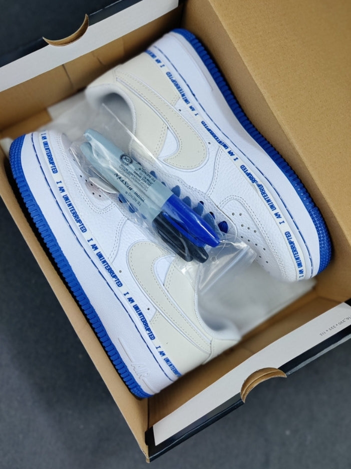 Premièrement : Les baskets Nike Air Force 1 femme sont bien plus qu’une simple paire de baskets – elles incarnent un style légendaire, un confort exceptionnel et une polyvalence inégalée.