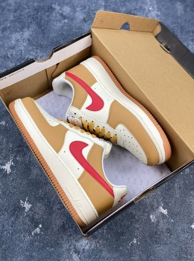 Premièrement : Les baskets Nike Air Force 1 femme sont bien plus qu’une simple paire de baskets – elles incarnent un style légendaire, un confort exceptionnel et une polyvalence inégalée.