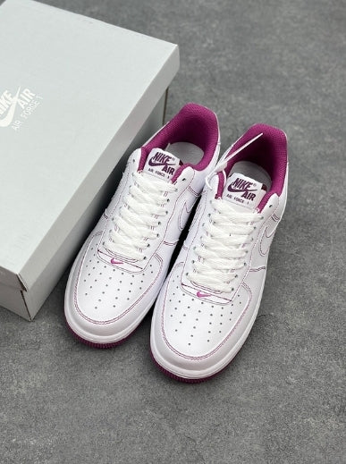 Premièrement : Les baskets Nike Air Force 1 femme sont bien plus qu’une simple paire de baskets – elles incarnent un style légendaire, un confort exceptionnel et une polyvalence inégalée.