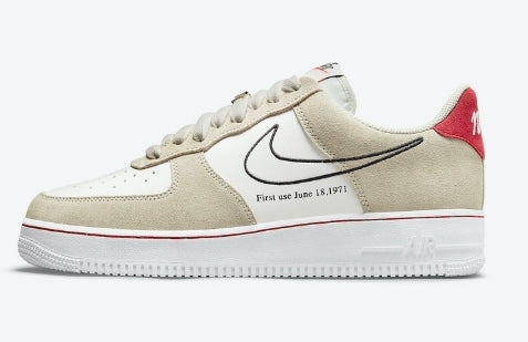 Premièrement : Les baskets Nike Air Force 1 Low femme incarnent l’alliance parfaite entre style intemporel et innovation technique.