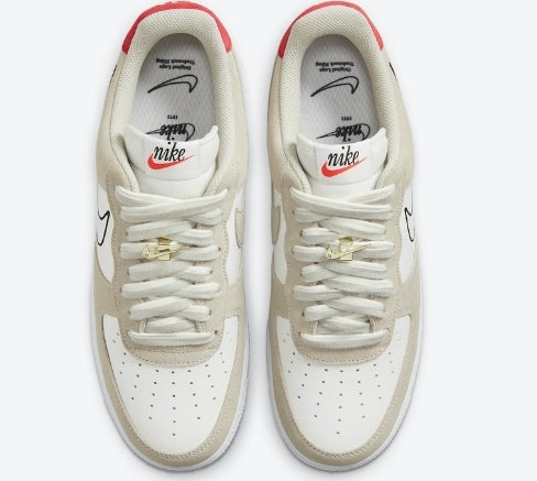 Premièrement : Les baskets Nike Air Force 1 Low femme incarnent l’alliance parfaite entre style intemporel et innovation technique.