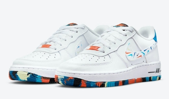 Premièrement : Les baskets Nike Air Force 1 Low femme incarnent l’alliance parfaite entre style intemporel et innovation technique.