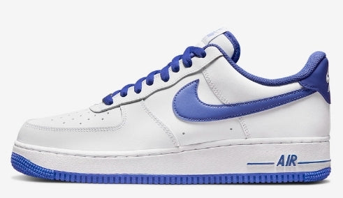 Premièrement : Les baskets Nike Air Force 1 Low femme incarnent l’alliance parfaite entre style intemporel et innovation technique.