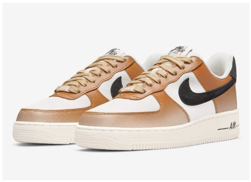 Premièrement : Les baskets Nike Air Force 1 Low femme incarnent l’alliance parfaite entre style intemporel et innovation technique.