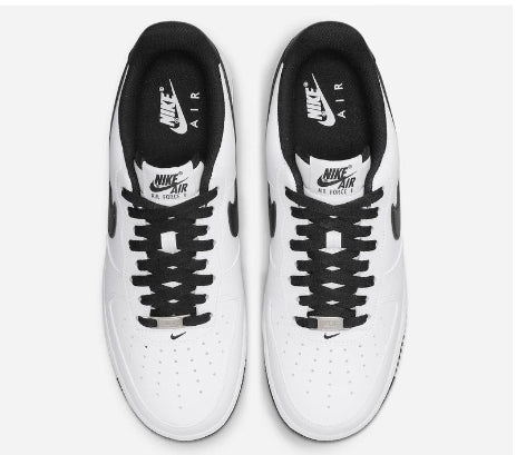 Premièrement : Les baskets Nike Air Force 1 femme sont bien plus qu’une simple paire de baskets – elles incarnent un style légendaire, un confort exceptionnel et une polyvalence inégalée.