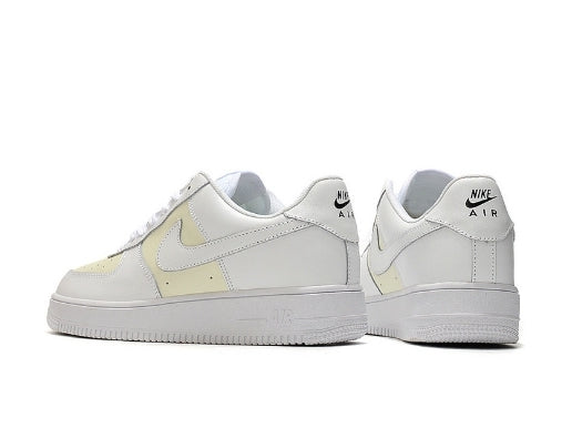 Premièrement : Les baskets Nike Air Force 1 femme sont bien plus qu’une simple paire de baskets – elles incarnent un style légendaire, un confort exceptionnel et une polyvalence inégalée.