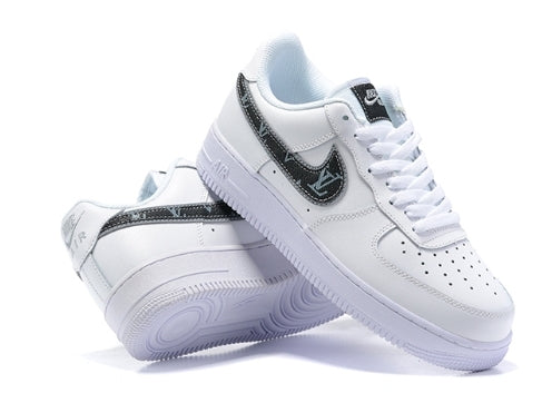 Premièrement : Les baskets Nike Air Force 1 femme sont bien plus qu’une simple paire de baskets – elles incarnent un style légendaire, un confort exceptionnel et une polyvalence inégalée.