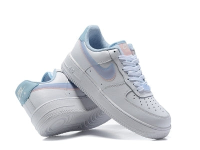 Premièrement : Les baskets Nike Air Force 1 femme sont bien plus qu’une simple paire de baskets – elles incarnent un style légendaire, un confort exceptionnel et une polyvalence inégalée.