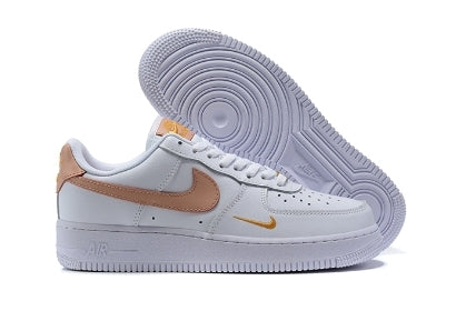 Premièrement : Les baskets Nike Air Force 1 femme sont bien plus qu’une simple paire de baskets – elles incarnent un style légendaire, un confort exceptionnel et une polyvalence inégalée.
