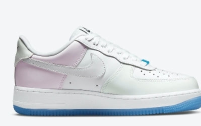 Premièrement : Les baskets Nike Air Force 1 Low femme incarnent l’alliance parfaite entre style intemporel et innovation technique.