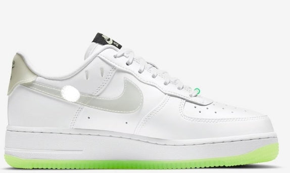 Premièrement : Les baskets Nike Air Force 1 Low femme incarnent l’alliance parfaite entre style intemporel et innovation technique.