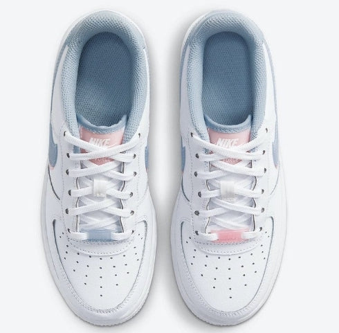Premièrement : Les baskets Nike Air Force 1 Low femme incarnent l’alliance parfaite entre style intemporel et innovation technique.