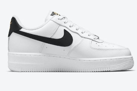 Premièrement : Les baskets Nike Air Force 1 Low femme incarnent l’alliance parfaite entre style intemporel et innovation technique.