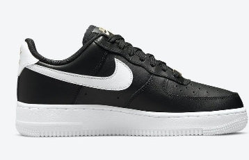 Premièrement : Les baskets Nike Air Force 1 Low femme incarnent l’alliance parfaite entre style intemporel et innovation technique.