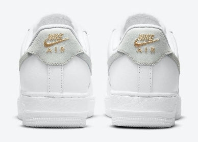 Premièrement : Les baskets Nike Air Force 1 Low femme incarnent l’alliance parfaite entre style intemporel et innovation technique.