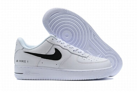 Premièrement : Les baskets Nike Air Force 1 femme sont bien plus qu’une simple paire de baskets – elles incarnent un style légendaire, un confort exceptionnel et une polyvalence inégalée.