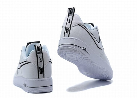 Premièrement : Les baskets Nike Air Force 1 femme sont bien plus qu’une simple paire de baskets – elles incarnent un style légendaire, un confort exceptionnel et une polyvalence inégalée.