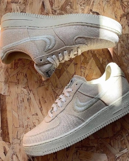 Premièrement : Les baskets Nike Air Force 1 Low femme incarnent l’alliance parfaite entre style intemporel et innovation technique.