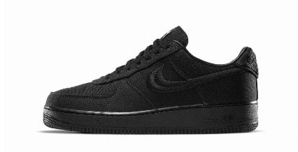 Premièrement : Les baskets Nike Air Force 1 Low femme incarnent l’alliance parfaite entre style intemporel et innovation technique.
