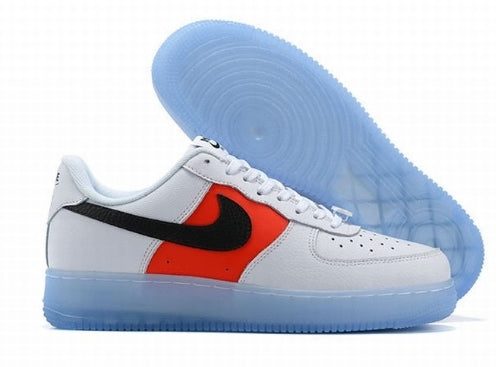 Premièrement : Les baskets Nike Air Force 1 femme sont bien plus qu’une simple paire de baskets – elles incarnent un style légendaire, un confort exceptionnel et une polyvalence inégalée.