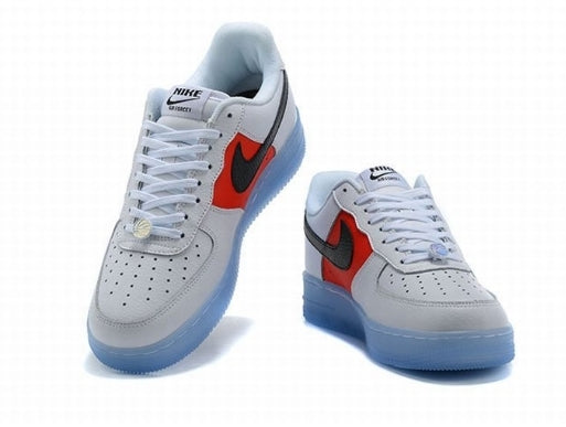 Premièrement : Les baskets Nike Air Force 1 femme sont bien plus qu’une simple paire de baskets – elles incarnent un style légendaire, un confort exceptionnel et une polyvalence inégalée.