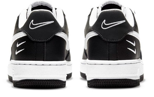 Premièrement : Les baskets Nike Air Force 1 femme sont bien plus qu’une simple paire de baskets – elles incarnent un style légendaire, un confort exceptionnel et une polyvalence inégalée.