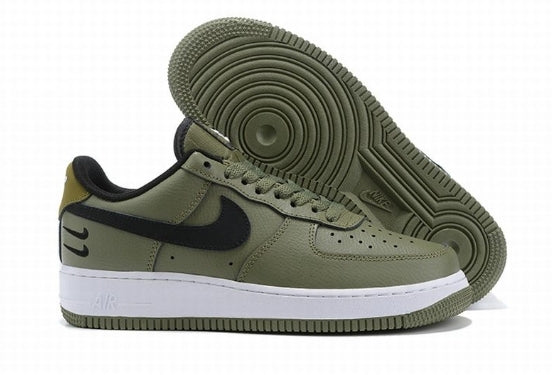 Premièrement : Les baskets Nike Air Force 1 femme sont bien plus qu’une simple paire de baskets – elles incarnent un style légendaire, un confort exceptionnel et une polyvalence inégalée.