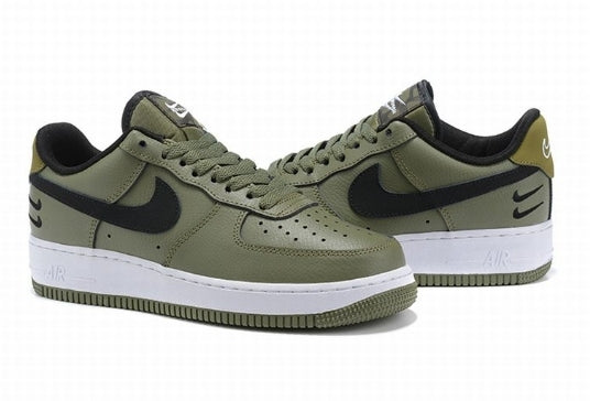 Premièrement : Les baskets Nike Air Force 1 femme sont bien plus qu’une simple paire de baskets – elles incarnent un style légendaire, un confort exceptionnel et une polyvalence inégalée.