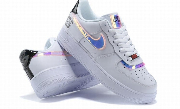 Premièrement : Les baskets Nike Air Force 1 femme sont bien plus qu’une simple paire de baskets – elles incarnent un style légendaire, un confort exceptionnel et une polyvalence inégalée.