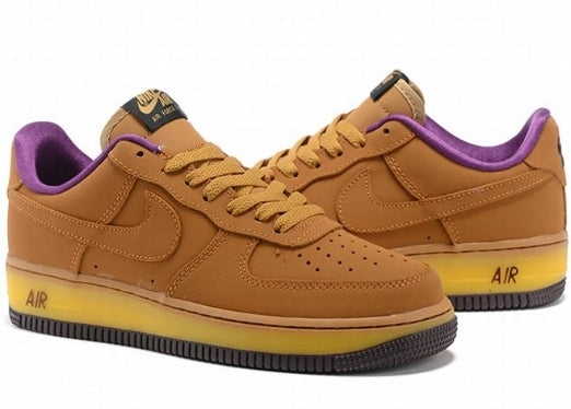 Premièrement : Les baskets Nike Air Force 1 femme sont bien plus qu’une simple paire de baskets – elles incarnent un style légendaire, un confort exceptionnel et une polyvalence inégalée.