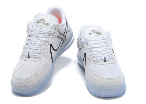 Premièrement : Les baskets Nike Air Force 1 femme sont bien plus qu’une simple paire de baskets – elles incarnent un style légendaire, un confort exceptionnel et une polyvalence inégalée.